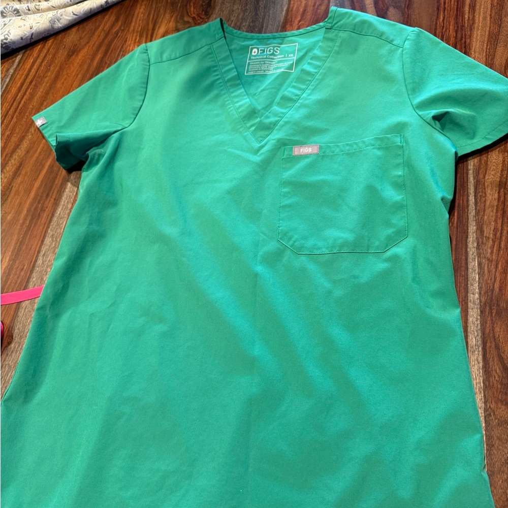 Figs technically surgical green extra small top and bottom